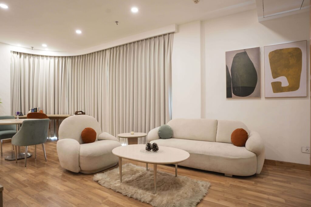 KLJ Square Panaromic room-1