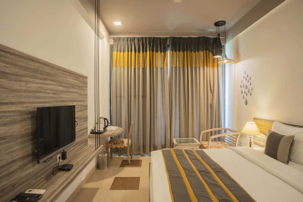 Parklane Deluxe room-3