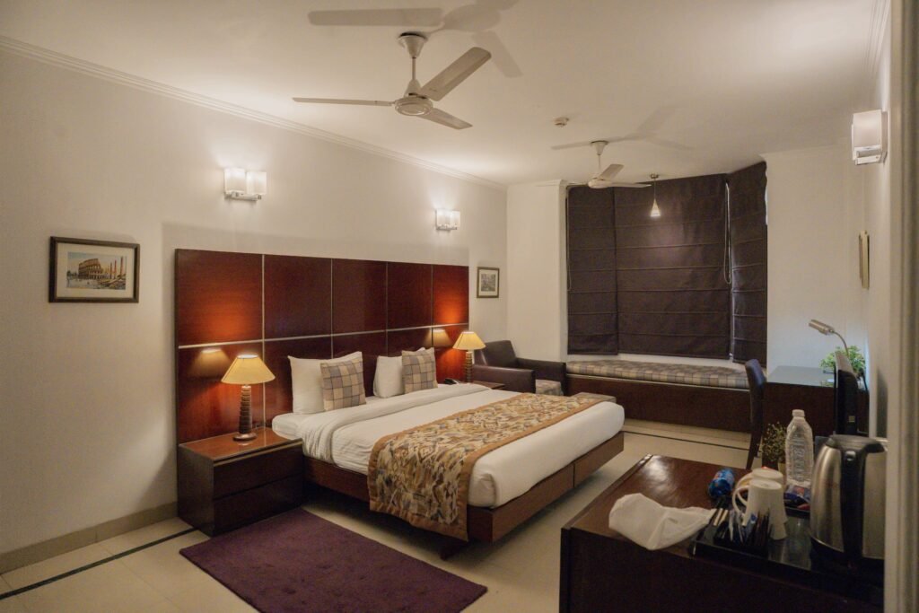 dlf-phase-2-deluxe-room-1