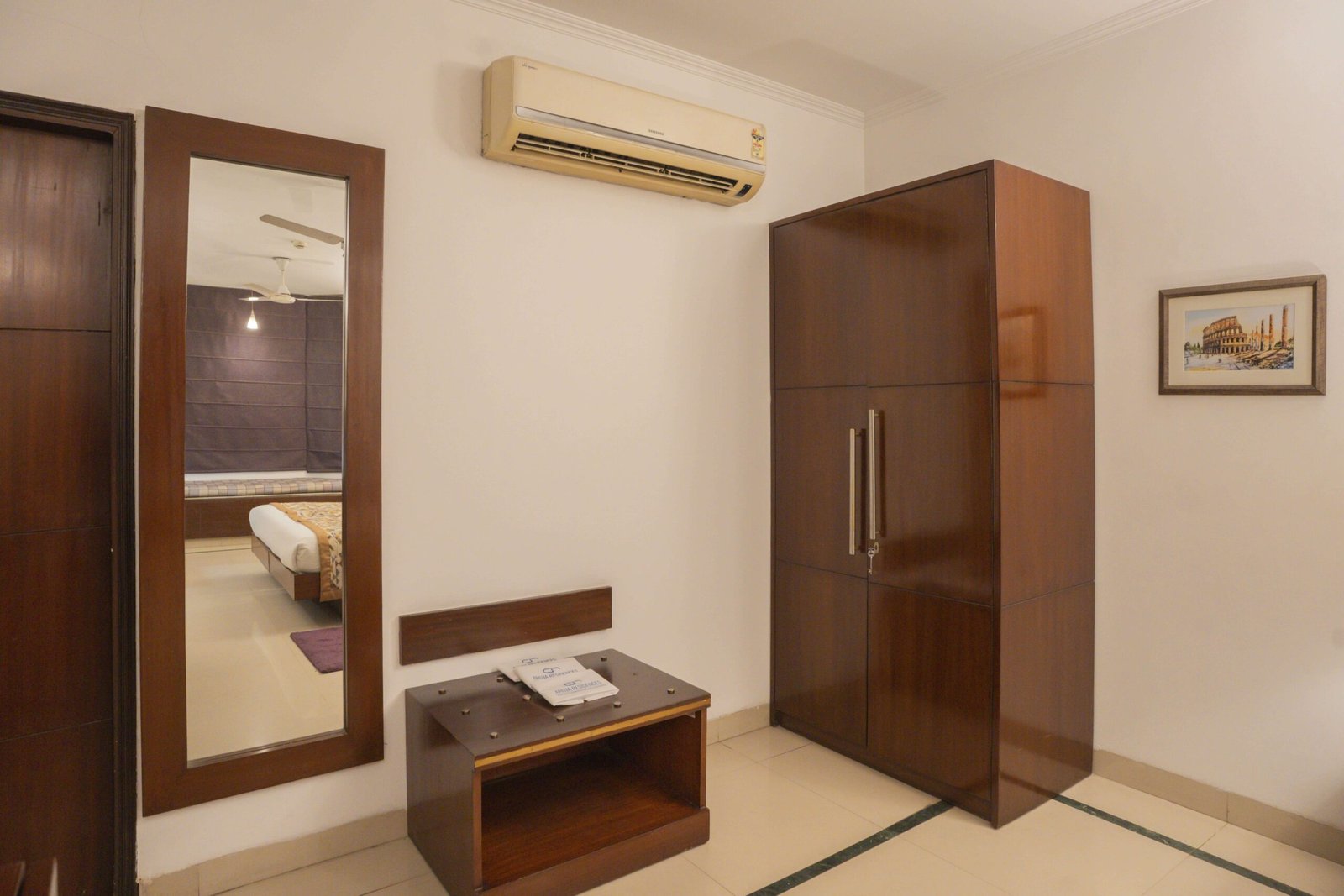 dlf-phase-2-deluxe-room-4