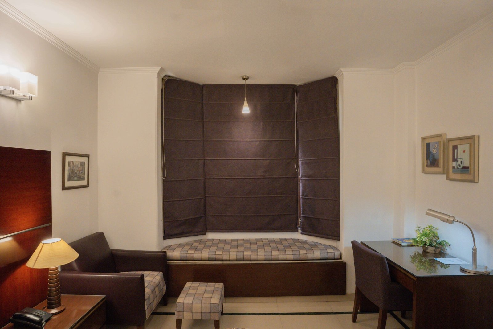 dlf-phase-2-deluxe-room-6