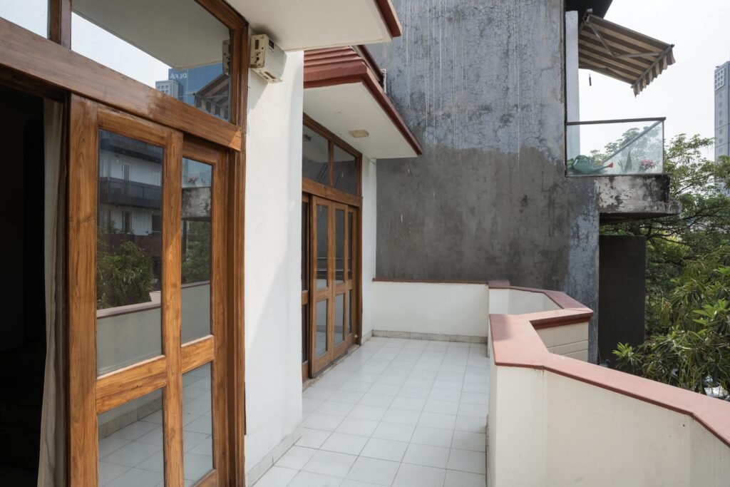 dlf-phase-2-executive-suite-4